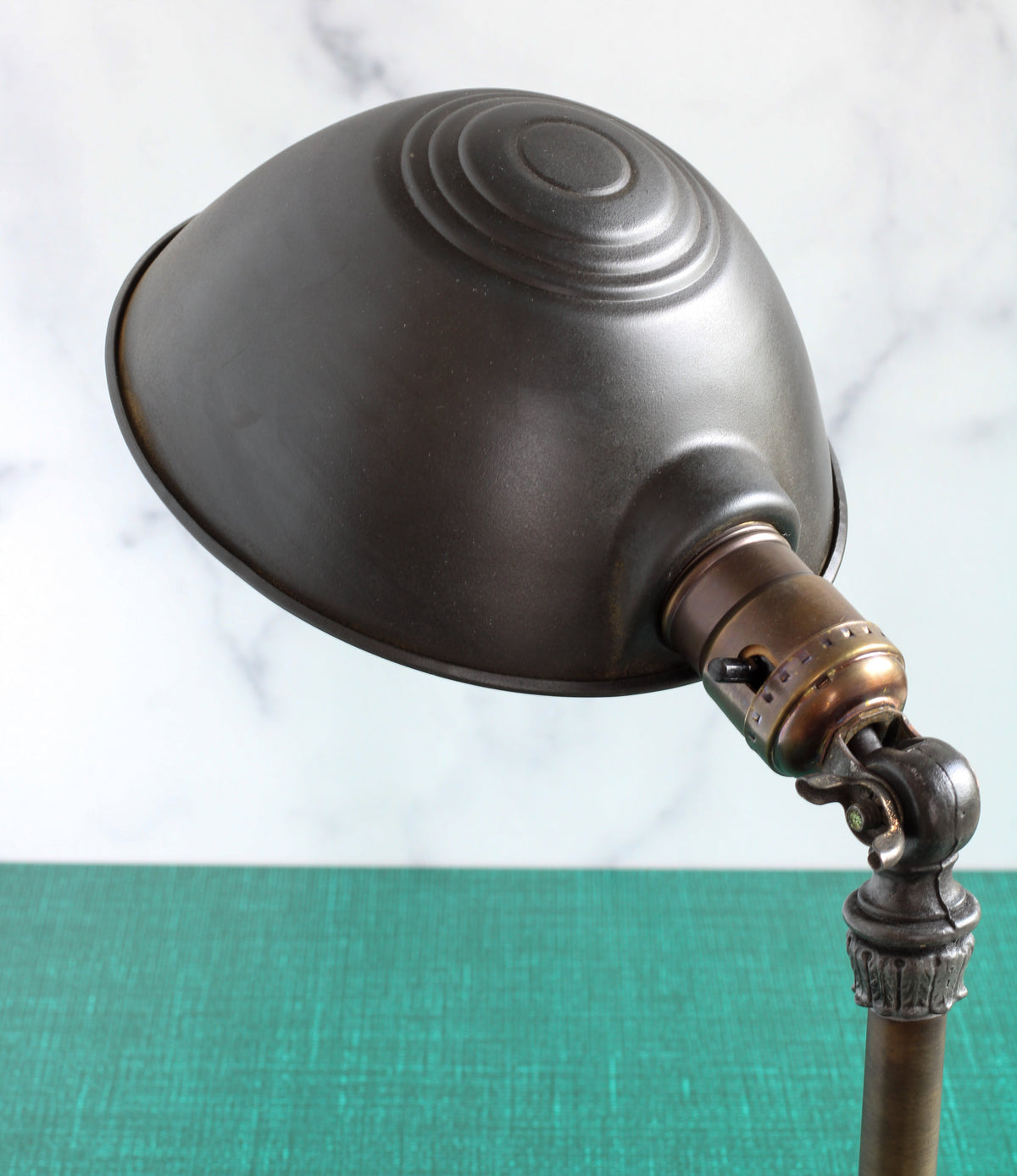 Vintage Art Deco Lamp